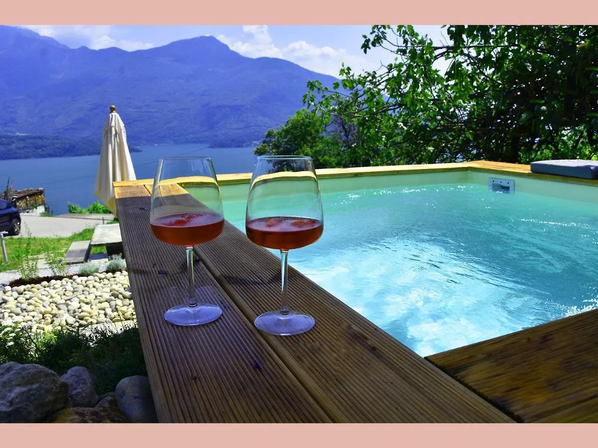 Grandin Holidayhouse Domaso