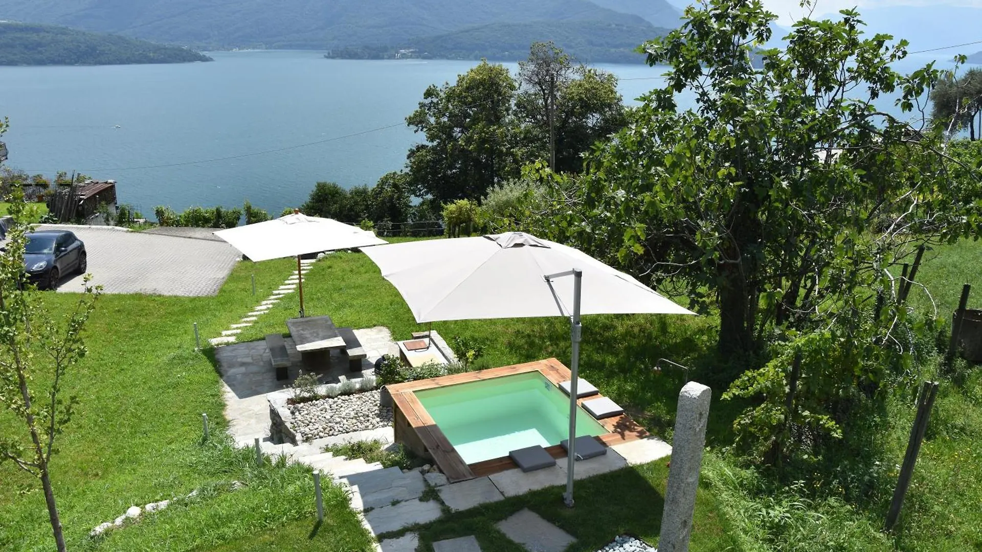 Grandin Holidayhouse Domaso