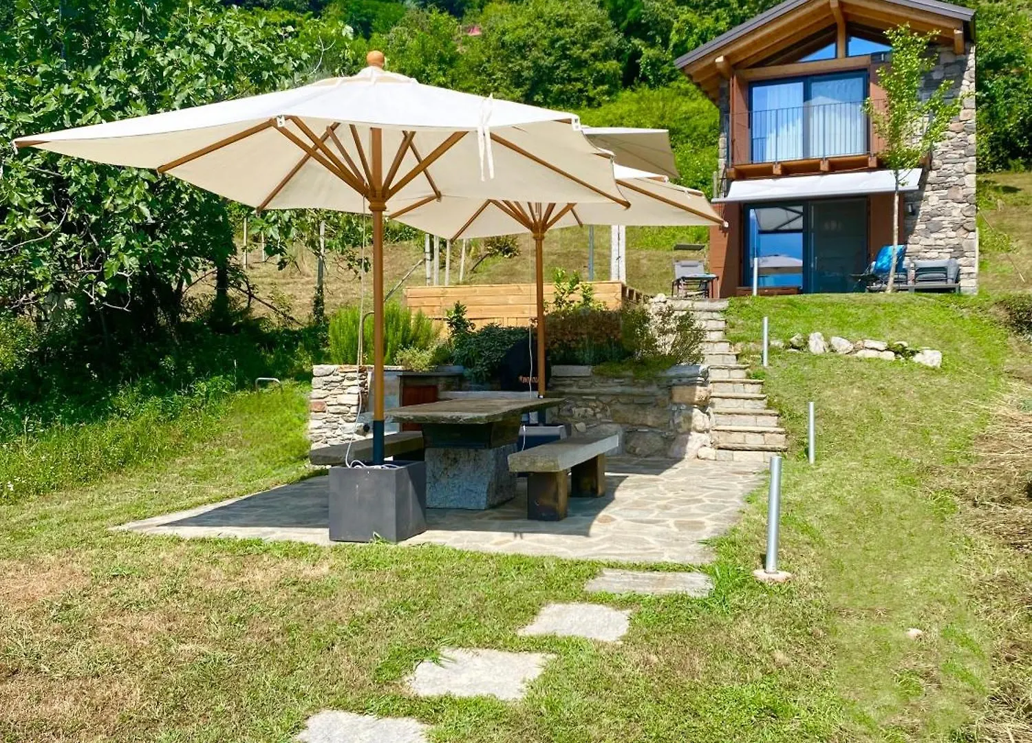 Grandin Holidayhouse Domaso